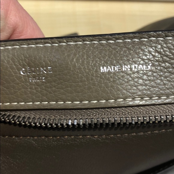 Celine Trapeze two way Bag! - Picture 5 of 8